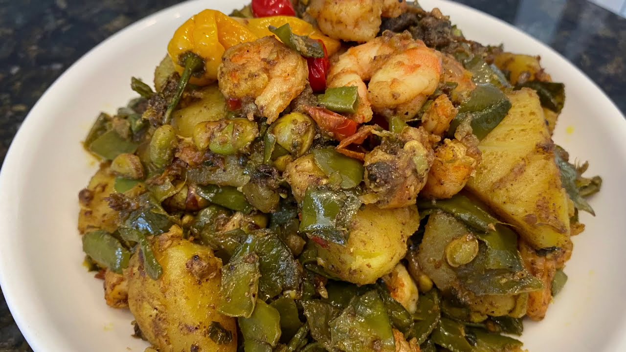 Guyanese Seim/flat beans curry with aloo/potatoes and shrimp