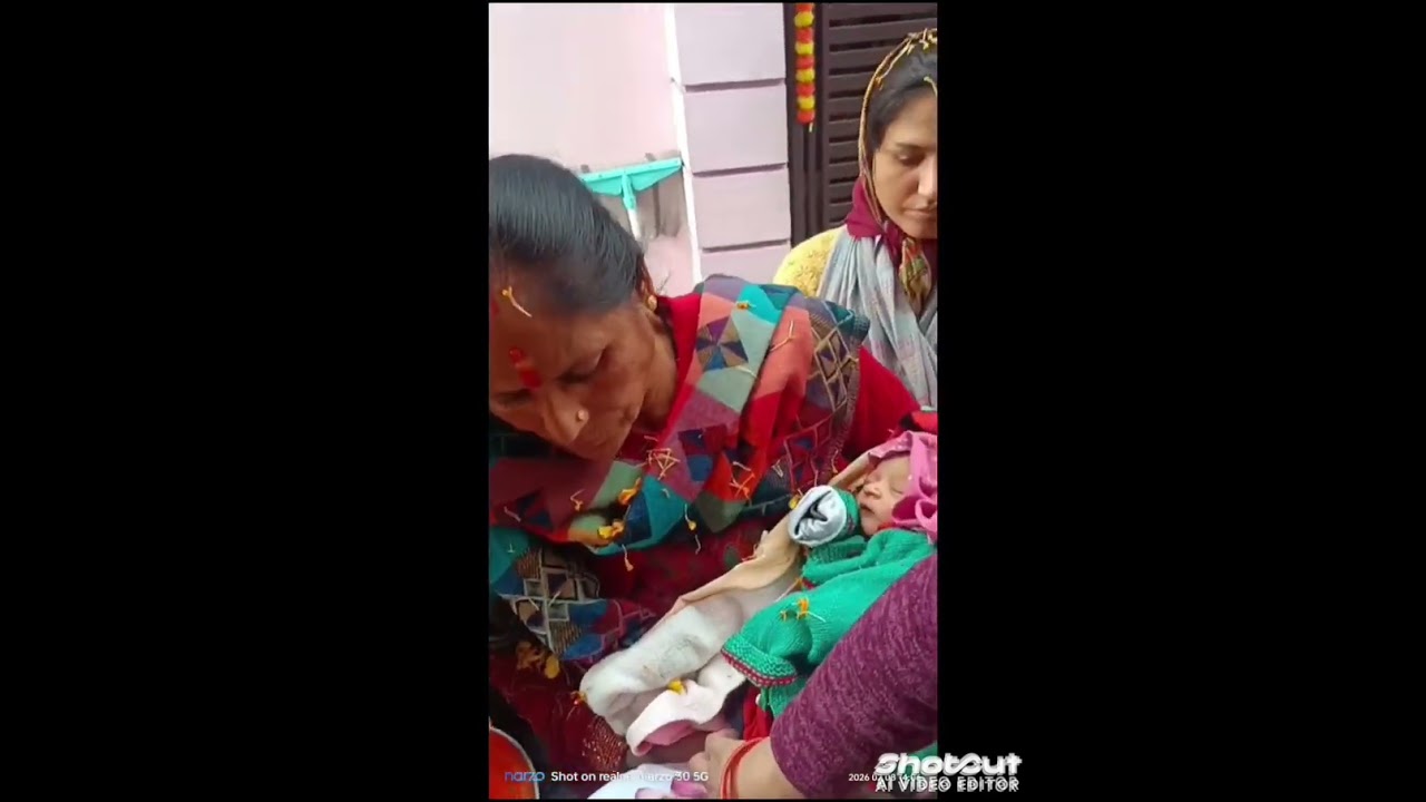 Mara ghar ayai ek nanhi pari♥️🥰