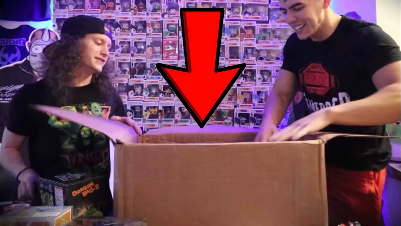 Sammy Guevara and Marko Stunt unbox stuff! (PS5?)