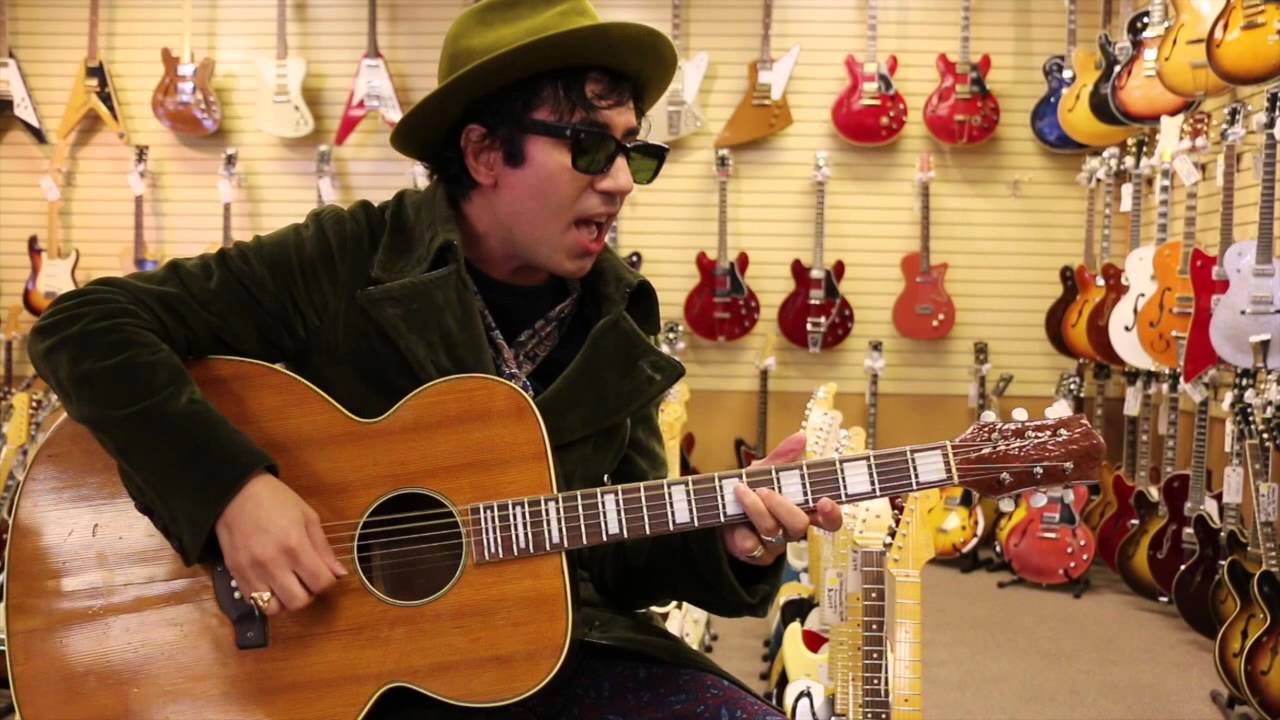 Pete Molinari at Norman's Rare Guitars