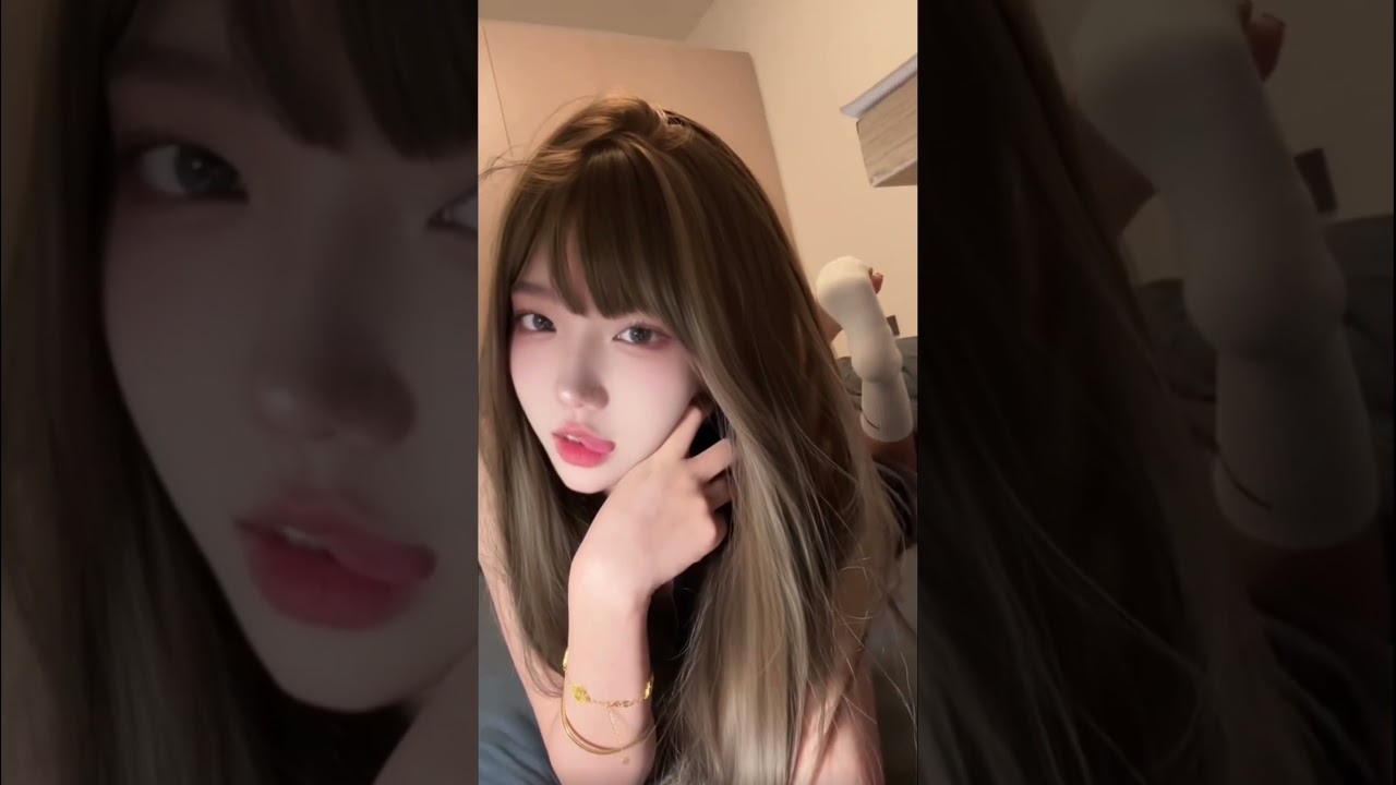 Face or feet🤣 