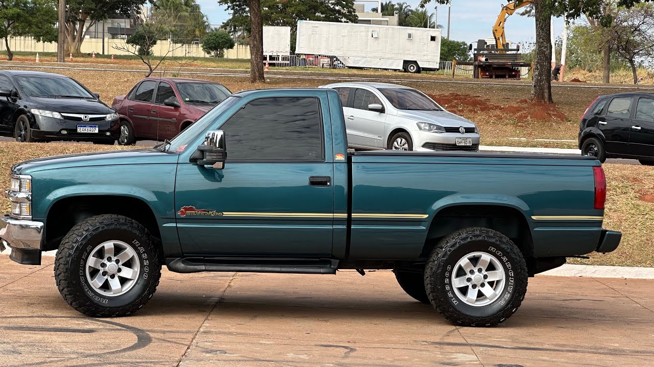 ACELERANDO UMA SILVERADO 99 CONQUEST HD COM 400 CV , ESCAPE DIRETO