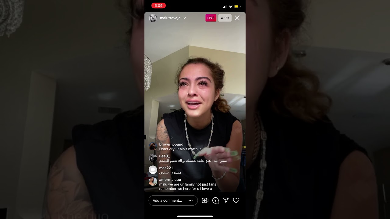 Malu Crying Over Her Mother On Live