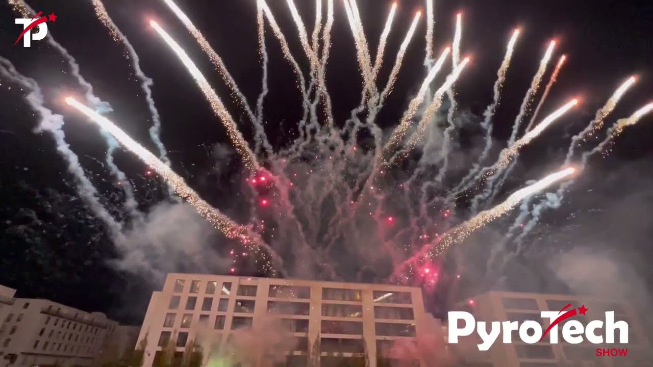 Pokaz fajerwerków Silenty ® na XII Królewskim Festiwalu Światła 2024