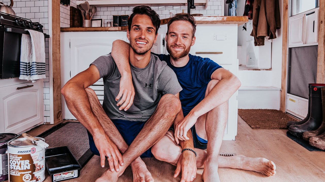 Simple Living in an off-grid Tiny House | Going with the Flow