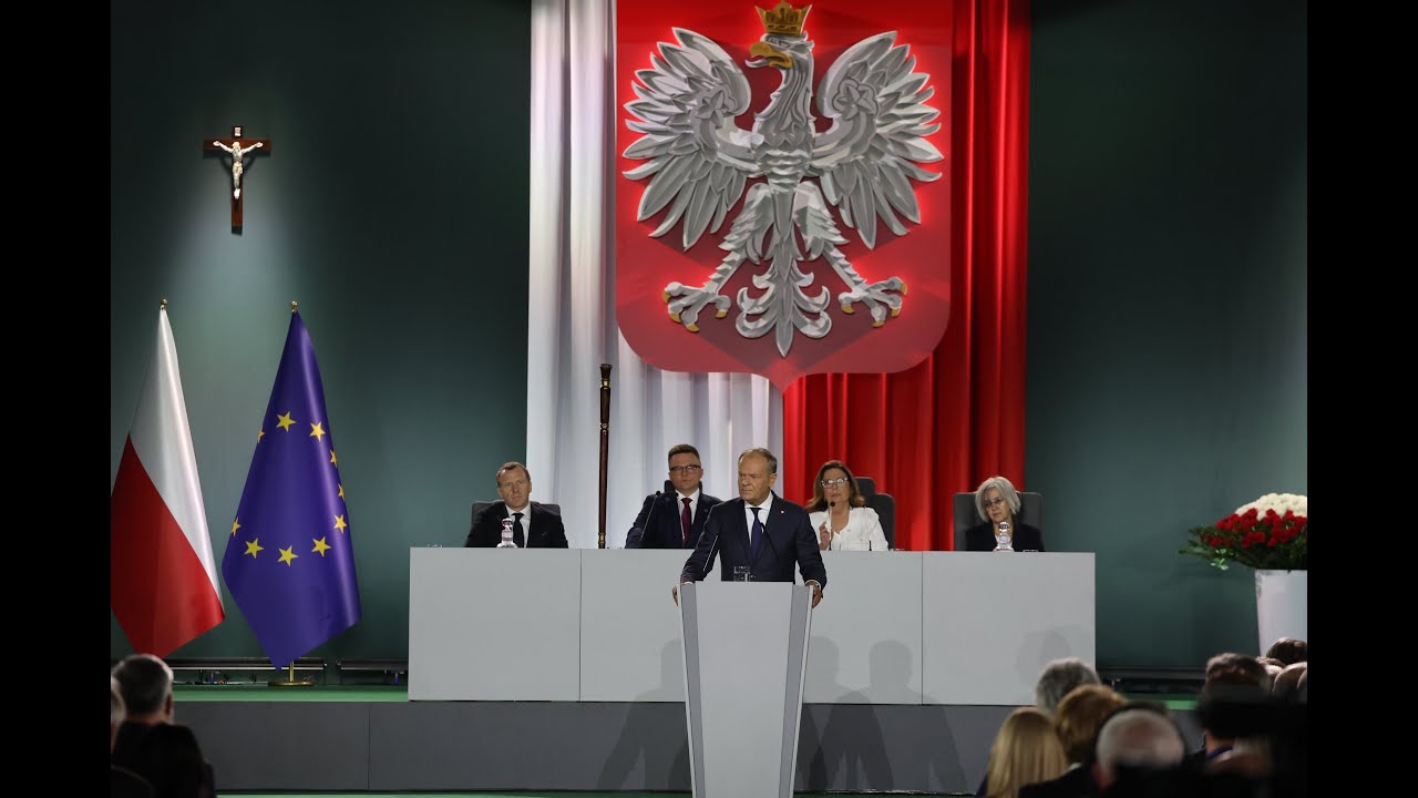 Premier Donald Tusk podczas Zgromadzenia Posłów i Senatorów z okazji 1000-lecia korony Polskiej