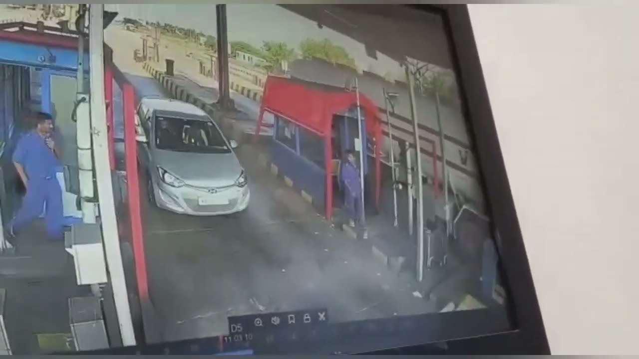 😱dangerous accident😱 Solapur vijapur highway😱😱 Watch end😱😱 most danger accident live cctv footage