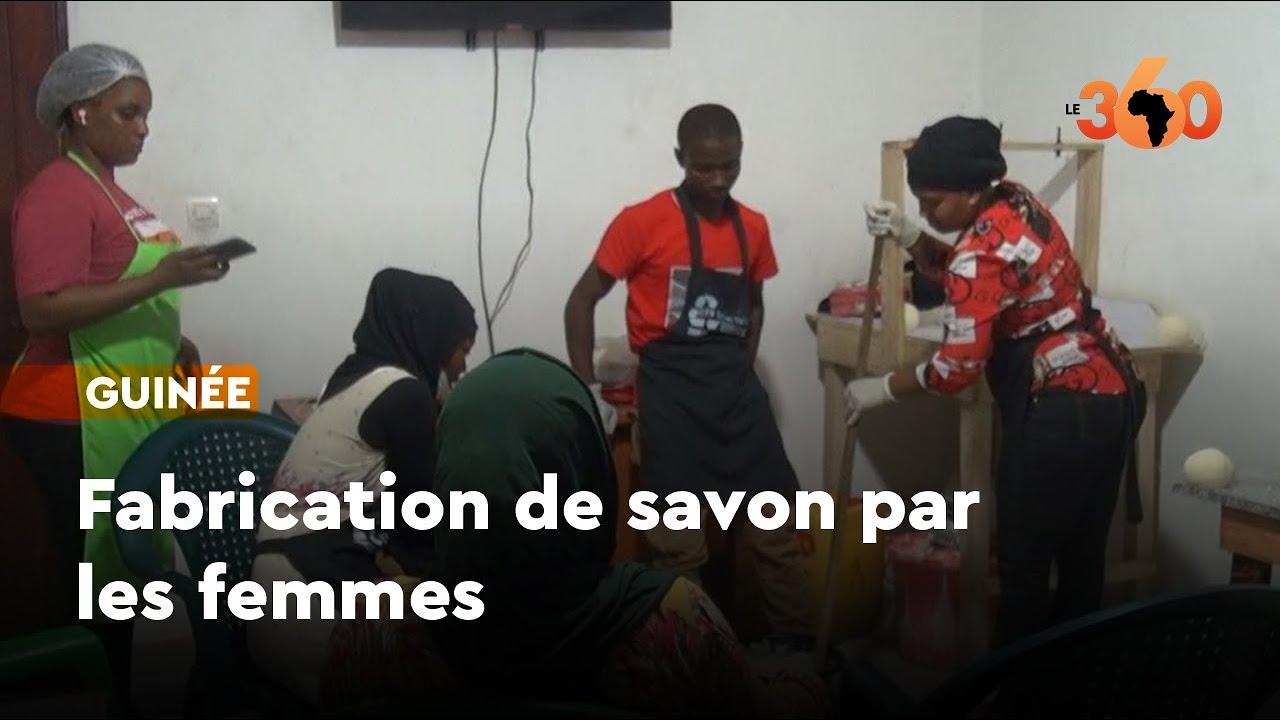 Conakry : la fabrication de savon, une activité génératrice de revenus des femmes