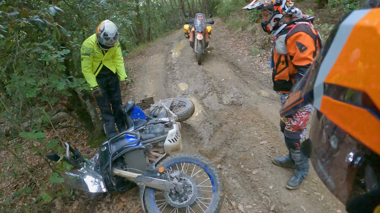 La motociclista più cazzuta che abbia mai conosciuto [MAXIENDURO OFF-ROAD]