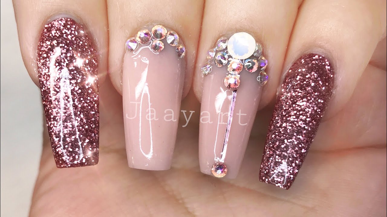 Uñas elegantes para graduación / Uñas de fiesta  Jaayart