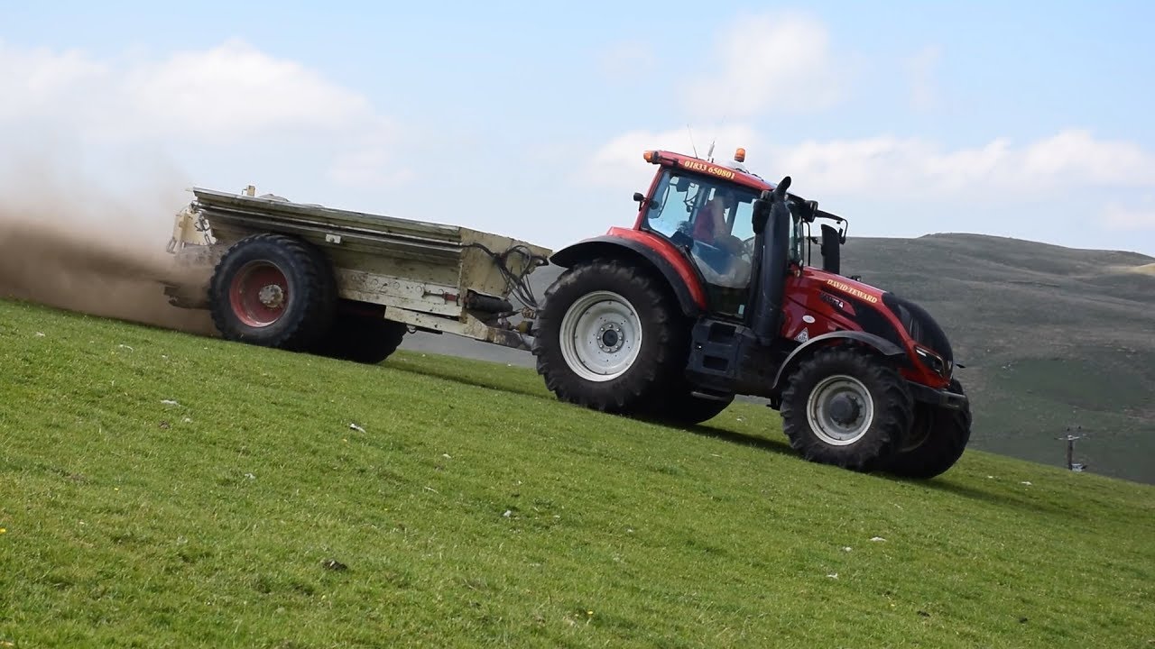 Farming Life Episode 100: Lime Spreading with a brand new Valtra T134