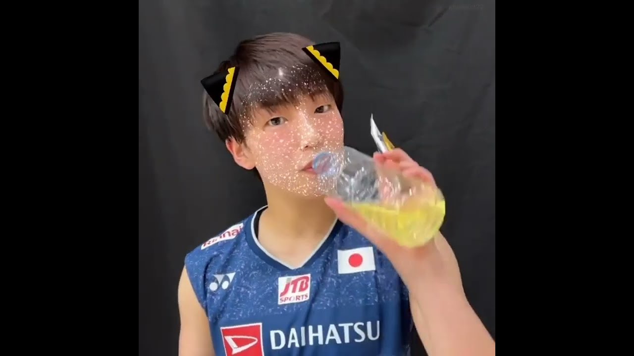 Pretend that Akane YAMAGUCHI 山口茜 is your girlfriend