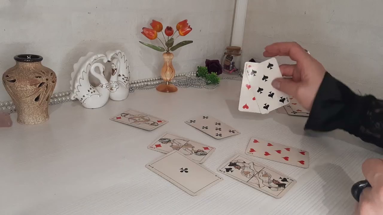 Расклад на дочь. Что там у нее