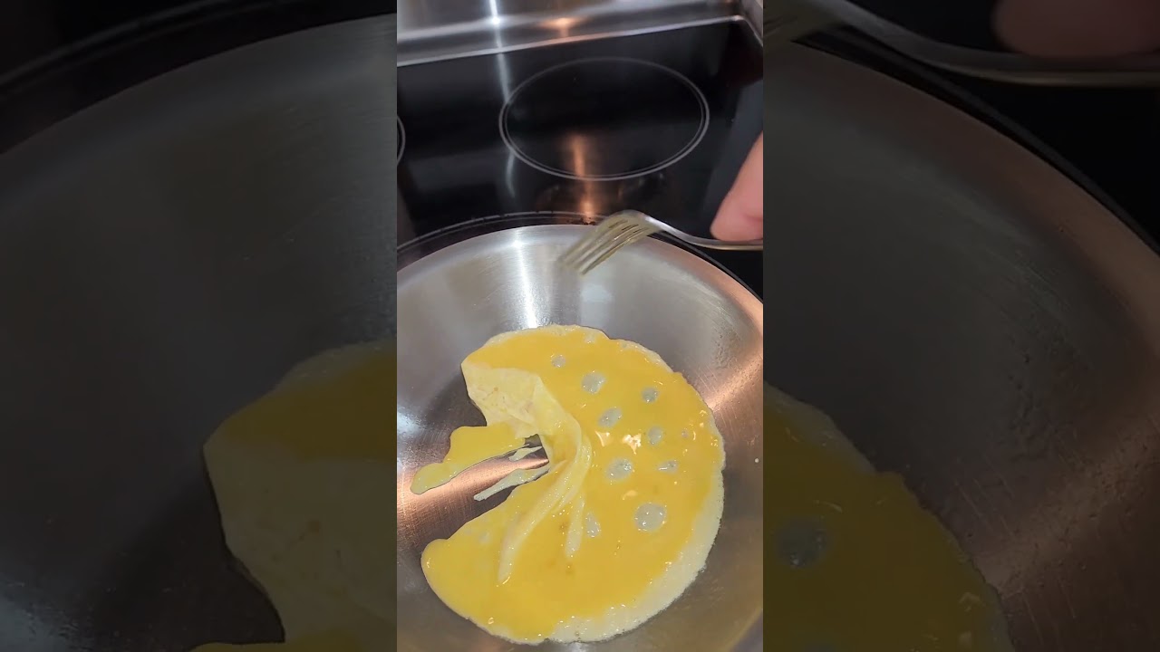 Eggs never stick on stainless steel