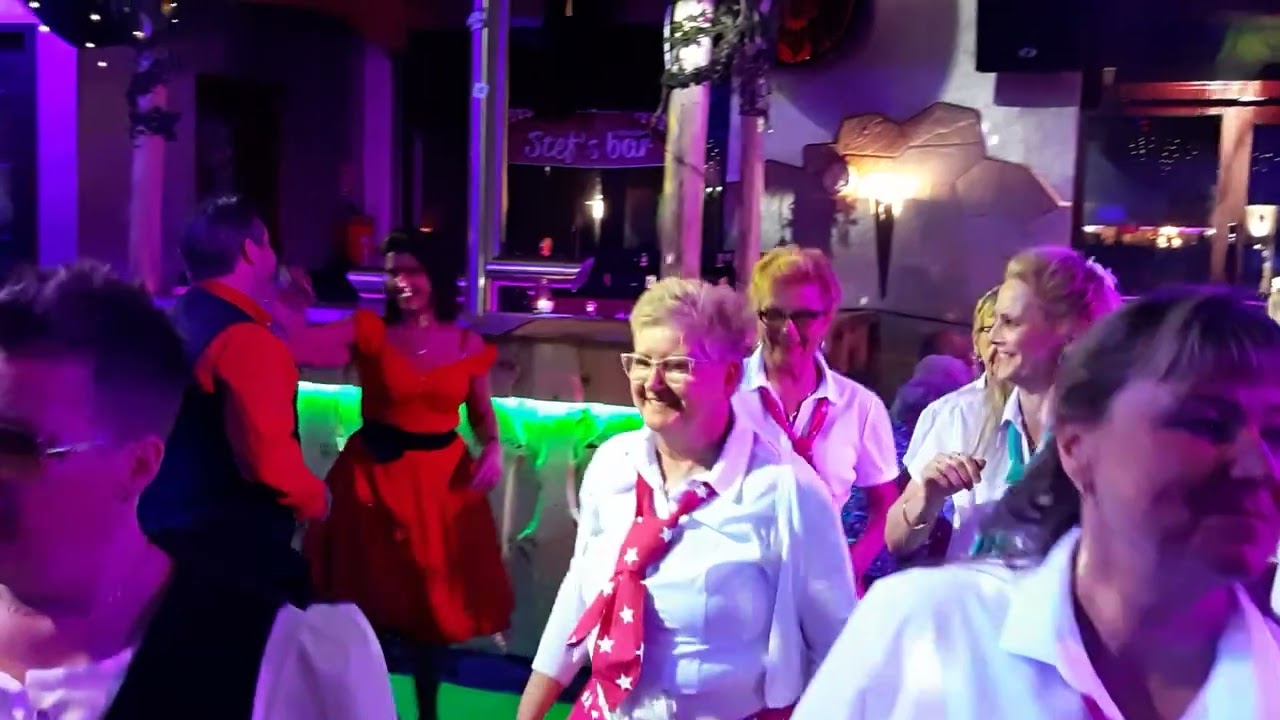 THE ROCKING DRIFTERS vakantiehotel Der Brabander Winterberg 12-4-2024 🎶 Tennessee Wals 🎶