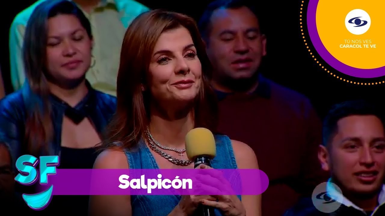 Carolina Cruz debuta como trovadora en Sábados Felices junto al Grupo Salpicón