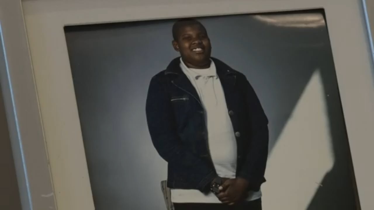 Family, friends and teammates attend funeral for Tyre Sampson