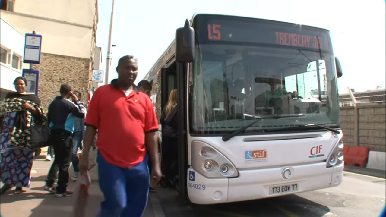Guerre entre la mairie et les trafiquants : ils attaquent les bus
