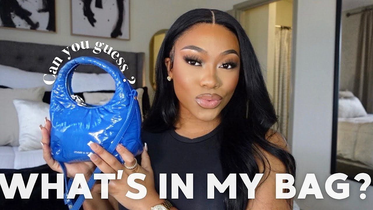 WHAT'S IN MY BAG 2021 | SMALL MINI PURSE + EVERYDAY ESSENTIALS + WHATS IN MY PURSE 2021| CHELSIEJAYY