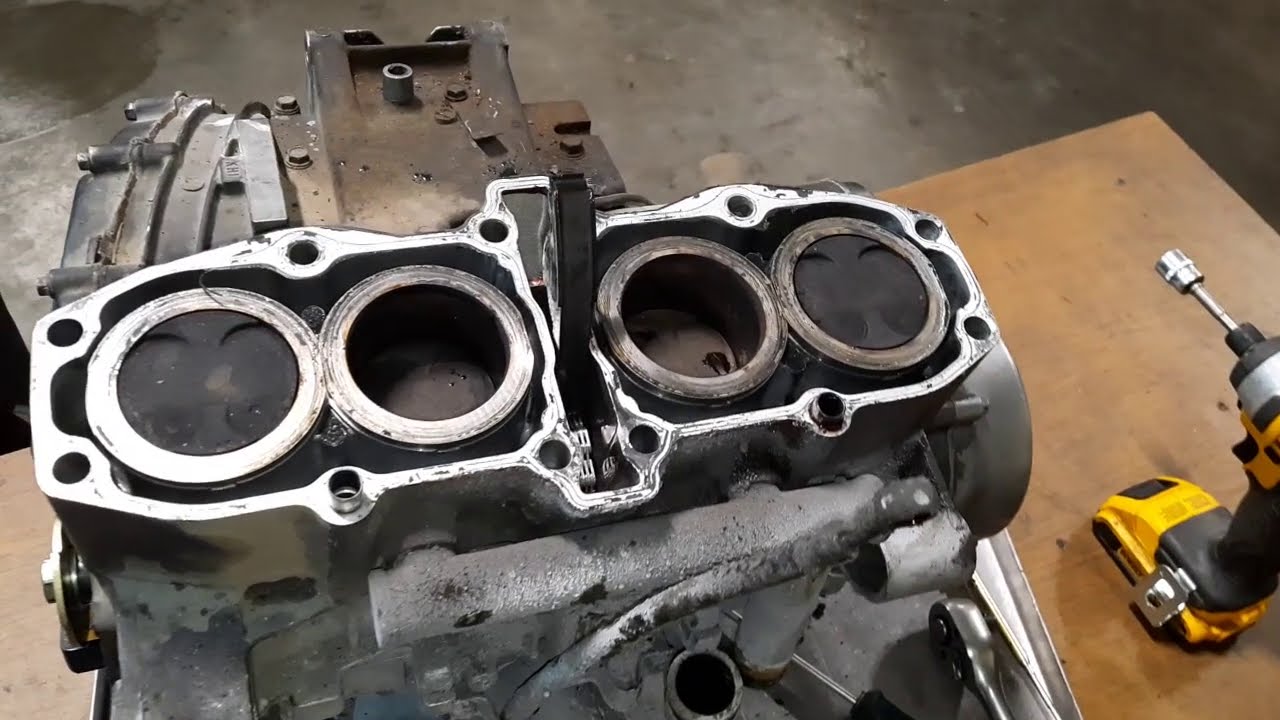 Разборка двигателя KAWASAKI ZZR 400\600 NINJA / Disassembly of the KAWASAKI ZZR 400\600 engine NINJA