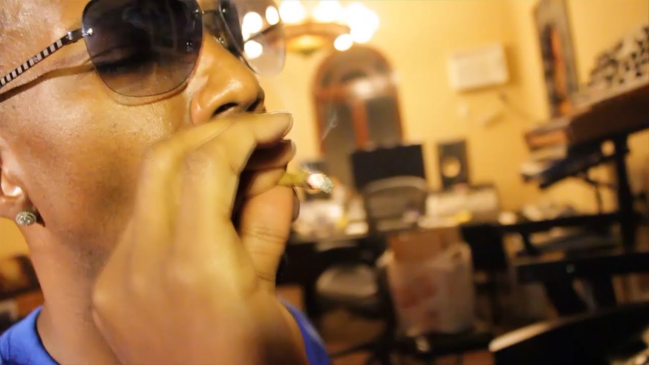 Juicy J - I'm Hot (Music Video)