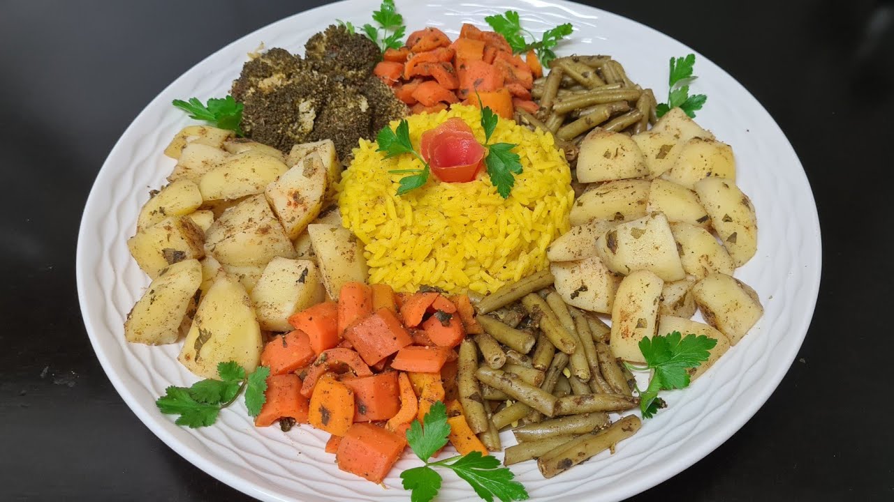 خضر مبخرة في الكوكوط بطريقة صحية بدون ولا قطرة ماء. كتوجد في آخر لحظة تنفع وقت العراضة.