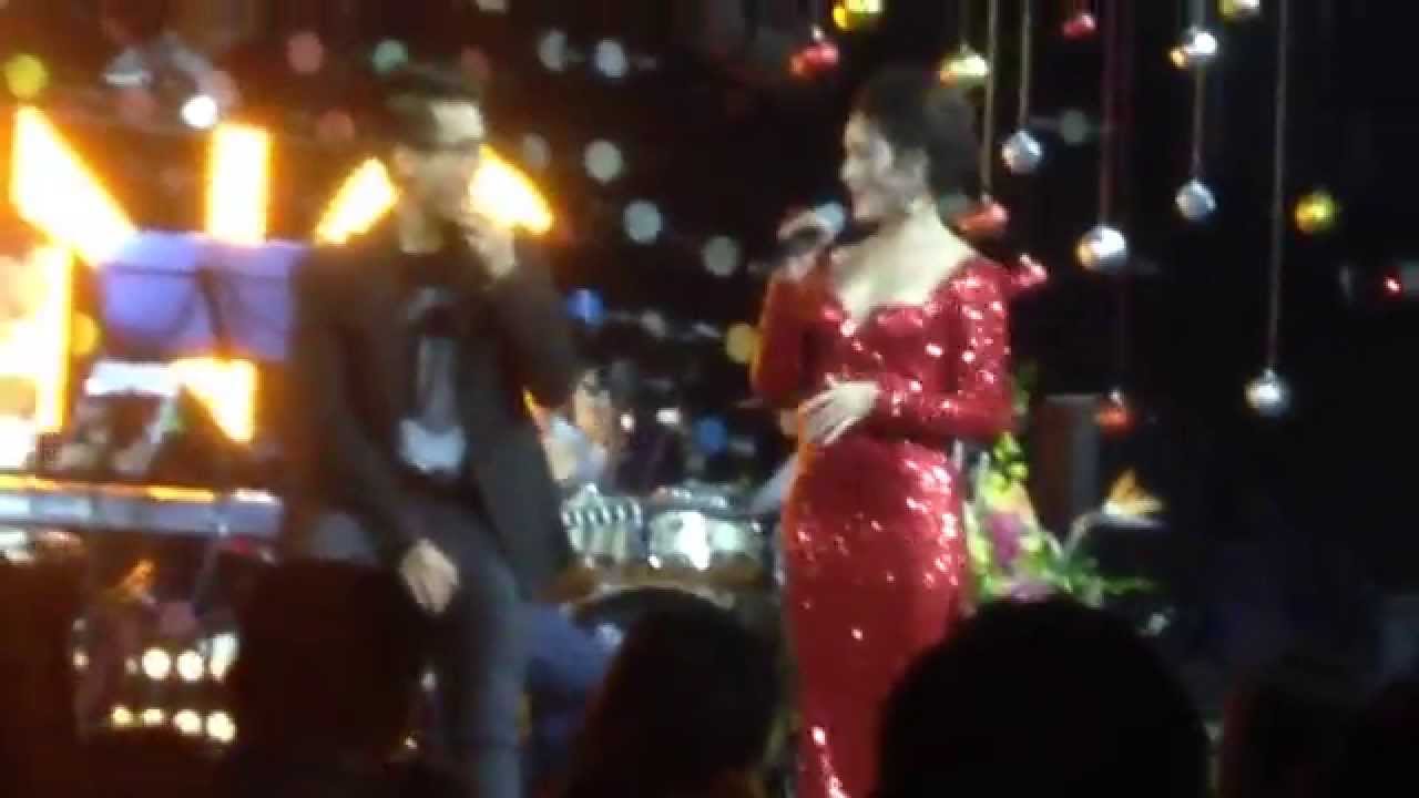 Phương Linh khoe Hà Anh Tuấn tặng quà ( Phòng trà Swing ) Không xem thì phí :)