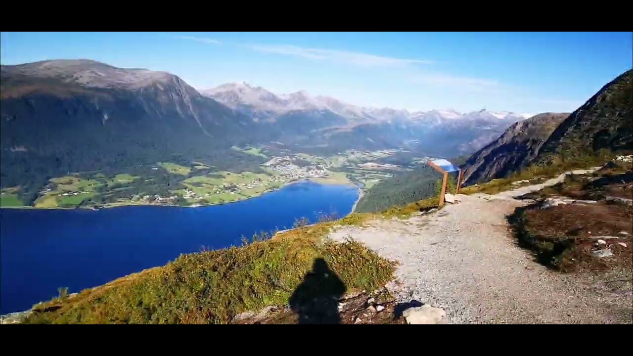Romsdalsgondolen at 360 view  of #Isfjorden #romsdalsfjorden #trollveggen #innfjordren. 