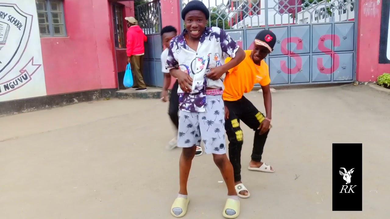 Robinio Mundibu - Nzete (Official Dance Video)