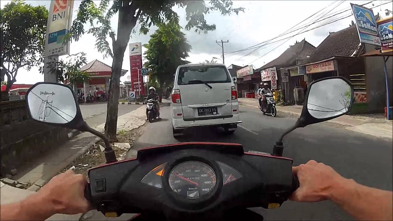 How to drive in Bali
