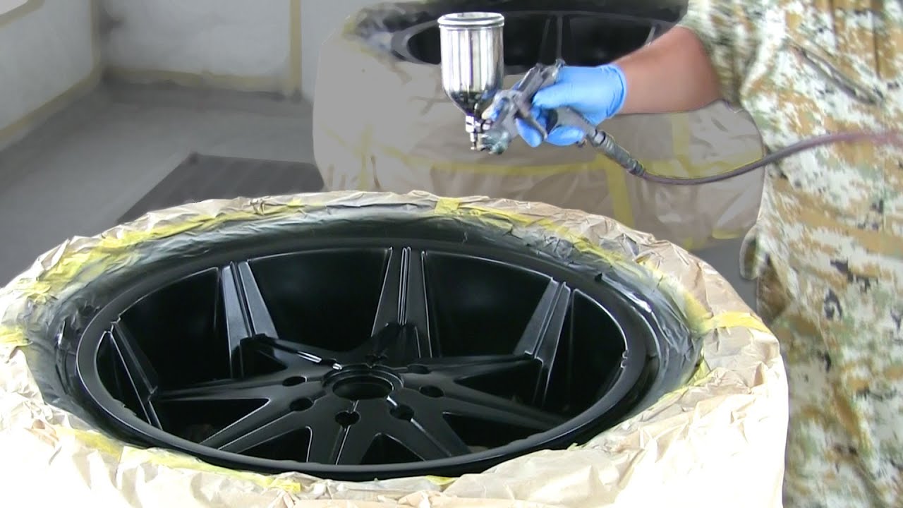 Comment repeindre une roue chrom&eacute;e rouill&eacute;e en noir / Roues de voiture &agrave; changement de couleur