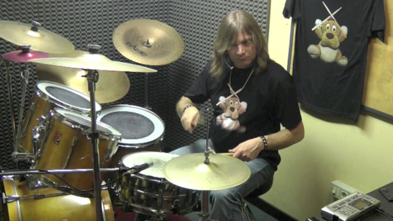Lezione di batteria n° 36 by Luca Pagliari drum lesson 2011