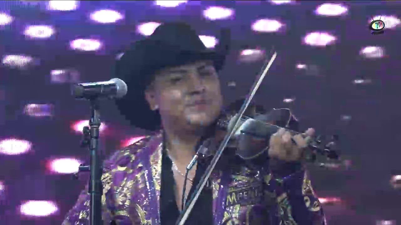 Titanio TV tiene para ti hoy en Por Amor a México a Trío Imperio Huasteco