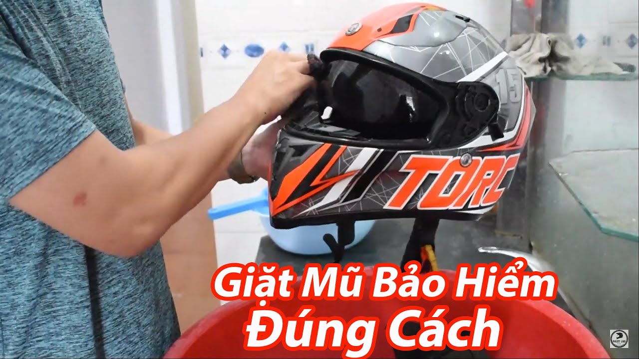 Hướng dẫn vệ sinh n&oacute;n bảo hiểm Fullface đ&uacute;ng c&aacute;ch - C&aacute;ch giặt n&oacute;n Fullface