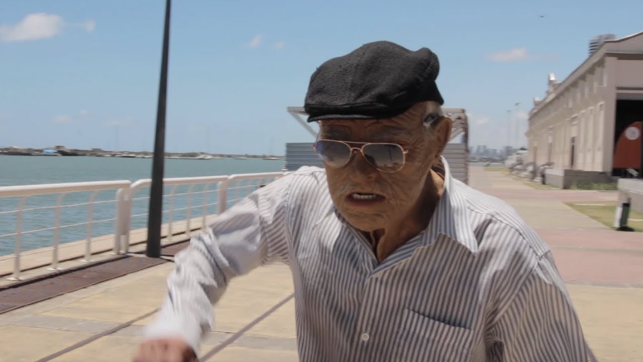 VOVÔ PARKOUR - OLD MAN PRANK AND FILM
