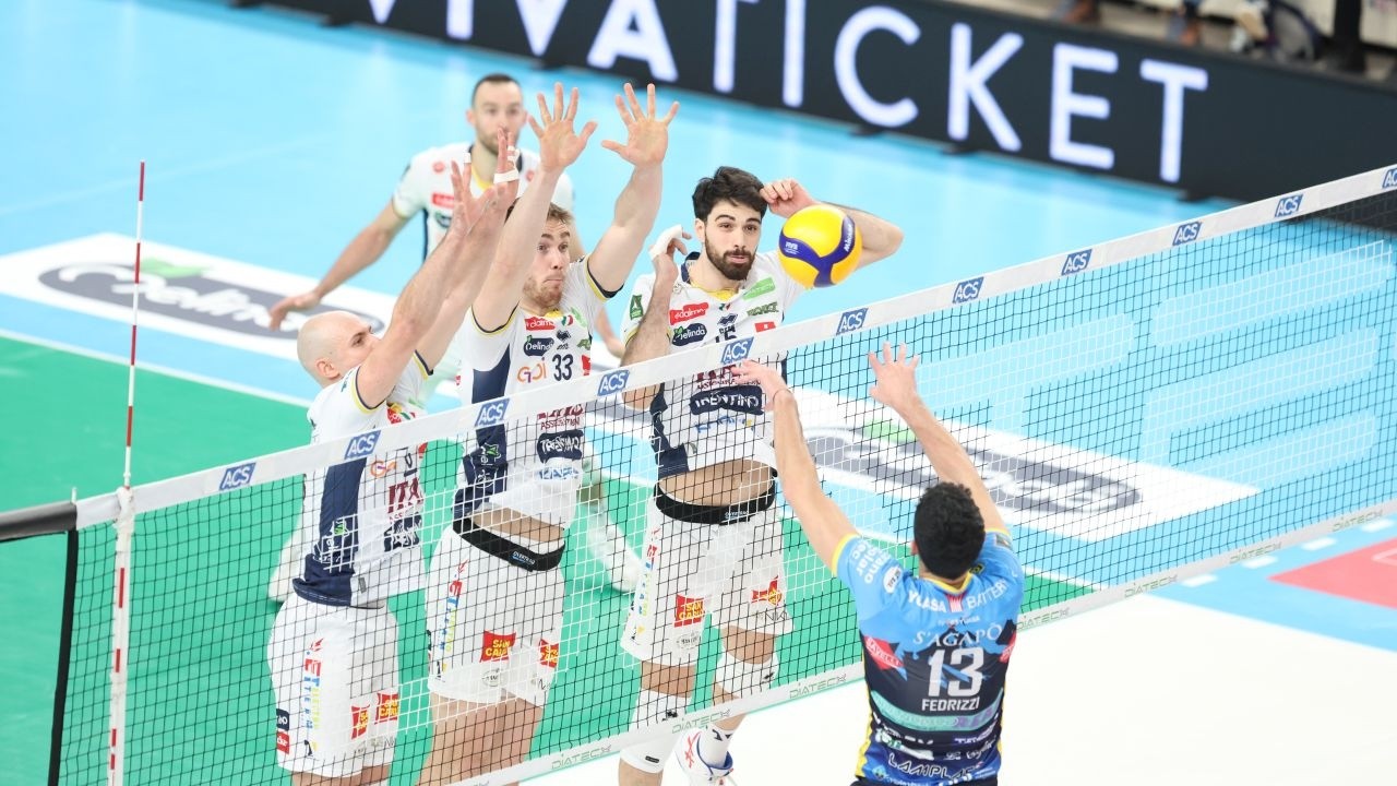 📺 DA RTTR | SuperLega, l'Itas Trentino vince 3-2 con Grottazzolina