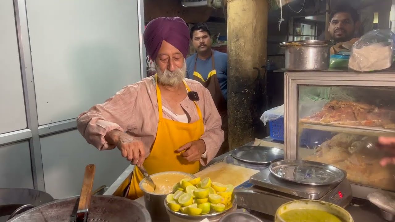 Ludhiana Wale Sardar Ji ki Fish Fry & Chicken | Indian Street Food