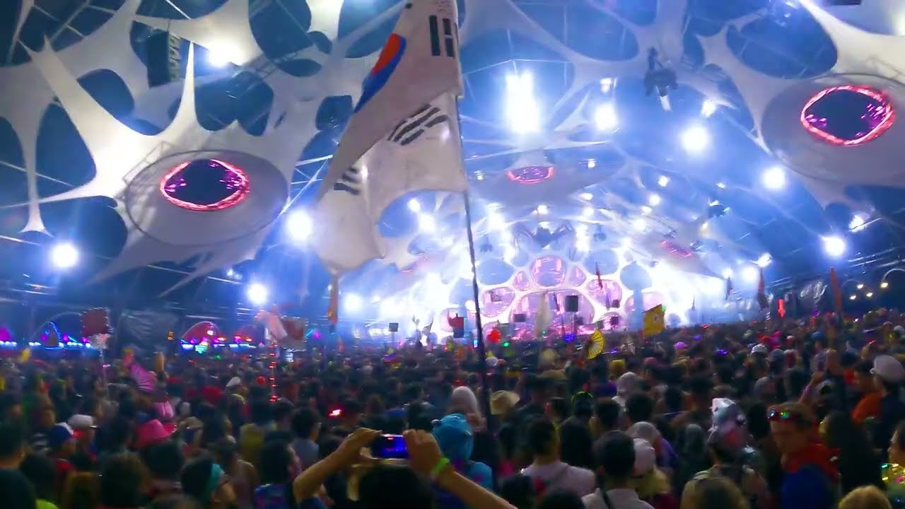 SAYMYNITTI @ ESCAPE HALLOWEEN 2022