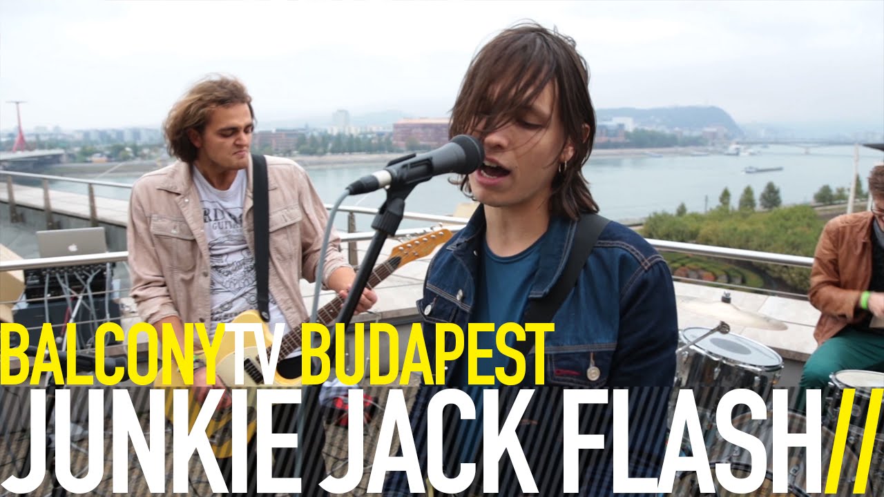 JUNKIE JACK FLASH - ÉLETMŰVÉSZ (BalconyTV)