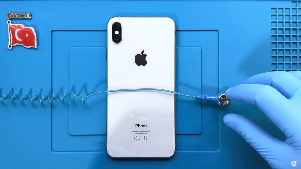 Замена аккумулятора iPhone Xr