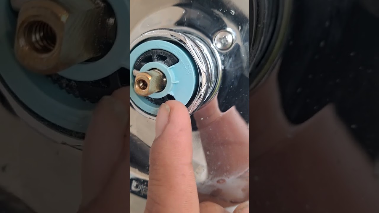 Como regular el agua Caliente de tu ducha llave delta 👍✌️😎