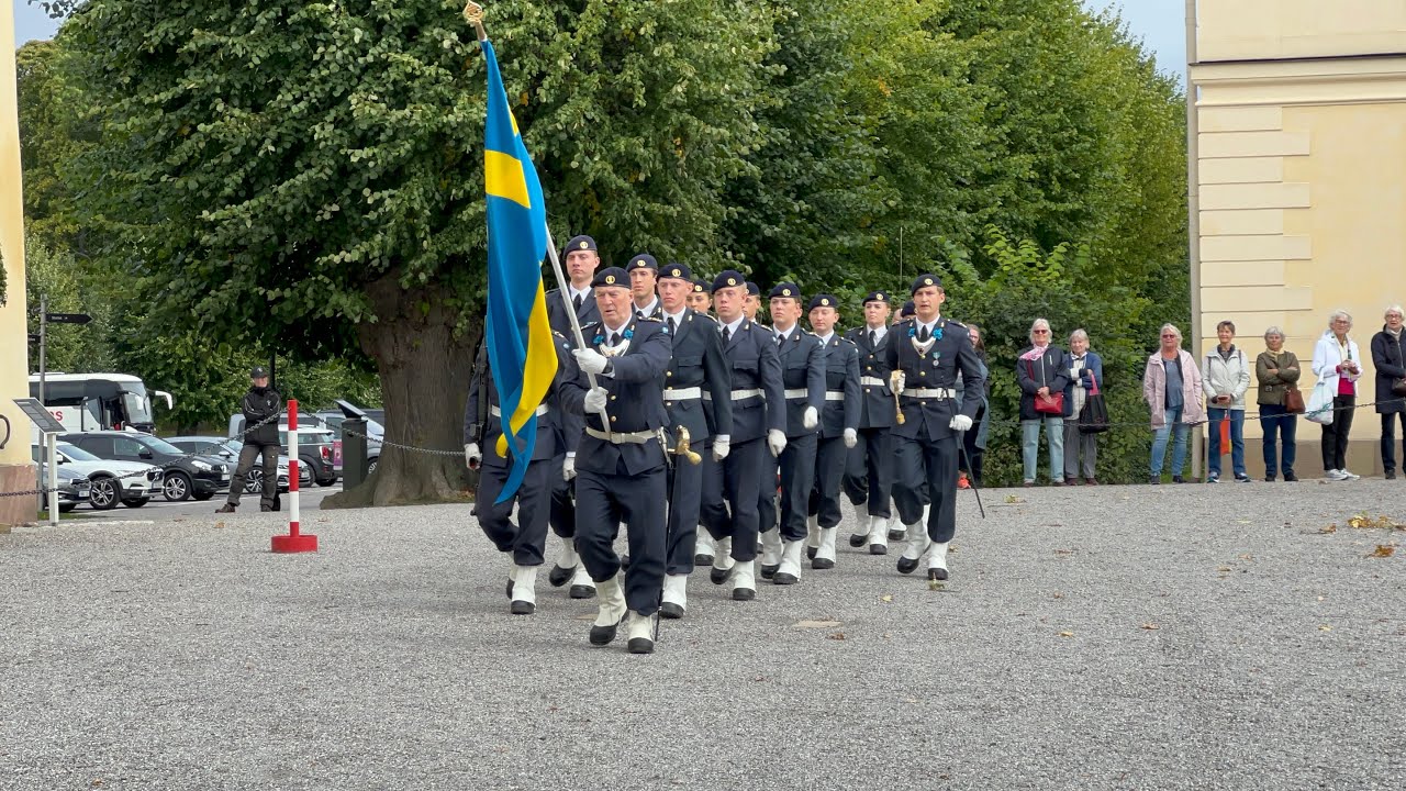 Drottningholms Slott vaktavlösning. A8 Boden  - A8 Boden 2023-09-20