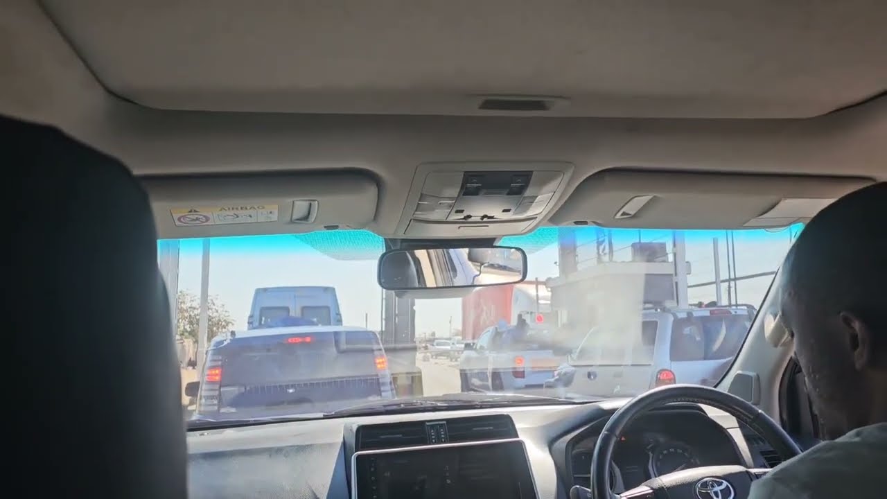 Автопутешествие по Маронде/Чикаго. В Зимбабве люди строят, ребята!
