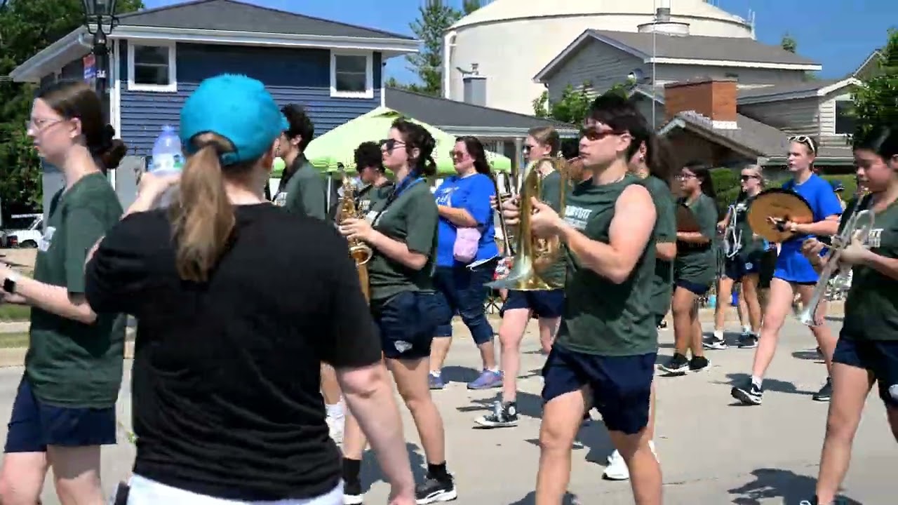 4th of July 2025 Parade - Bartlett High School and Eastview Middle School Bands - The SUPERCUT