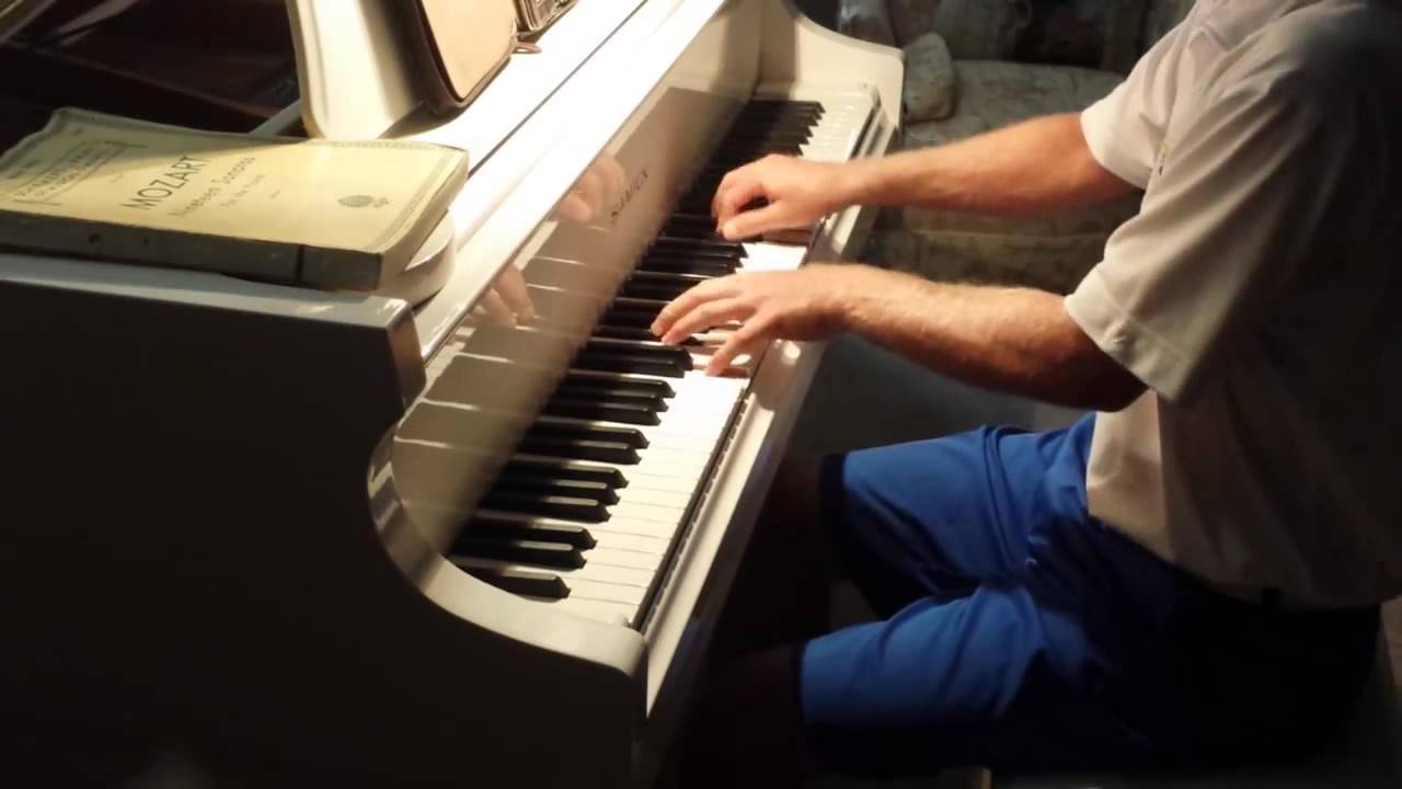 Beyonce - Halo (BEST PIANO COVER w/SHEET MUSIC)