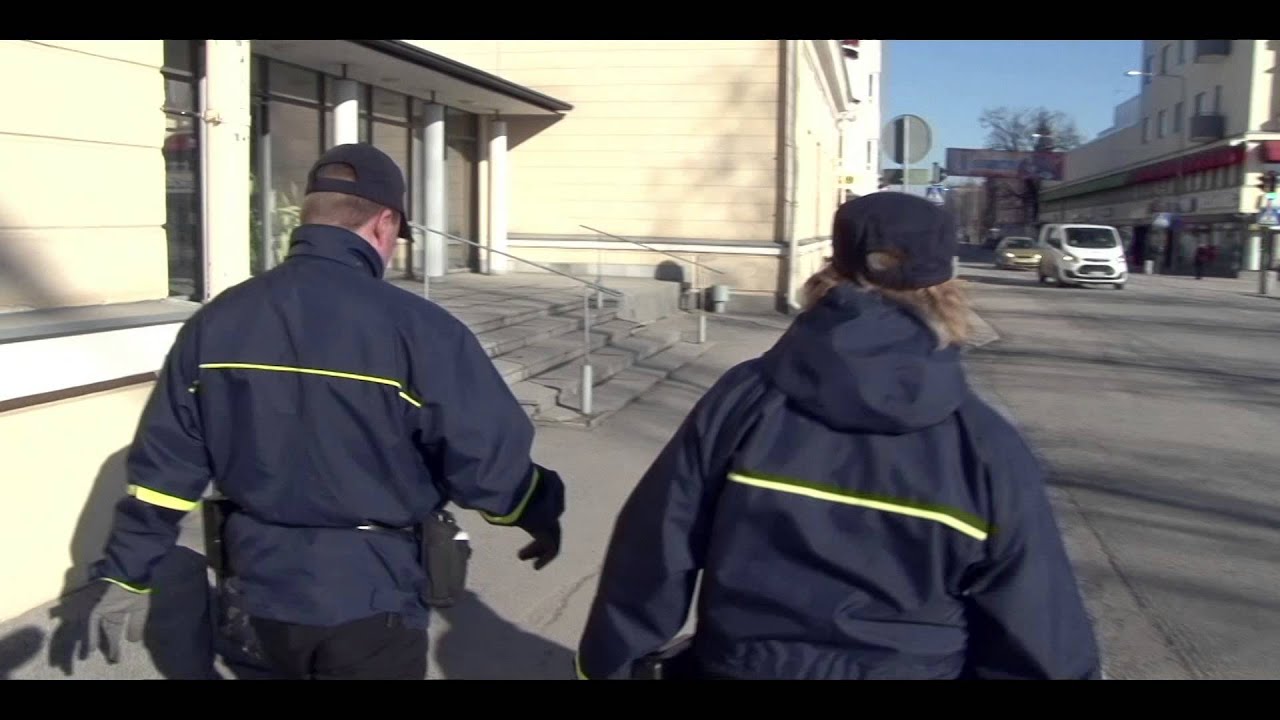 Mikkelin Kaupunkilehti TV: Pysäköinninvalvojat kaupungin kaduilla