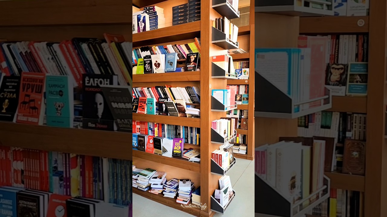 Я расслабился, читая книгу в атмосфере библиотеки 📚✨ | Уютный видеоблог о чтении #Saturn_Sofy