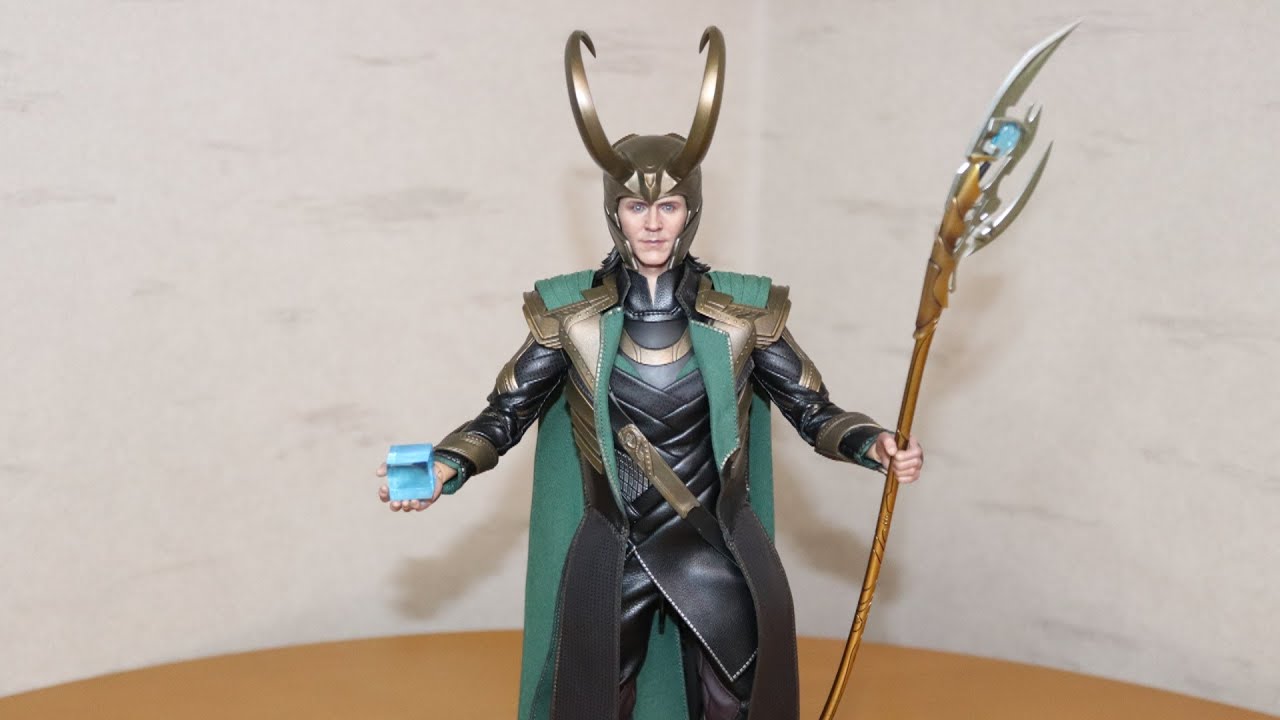 Фигурка Локи от Hot Toys по фильму: 
