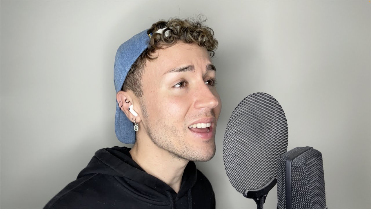 Rihanna - Diamonds (Cover by Marcos Veiga)