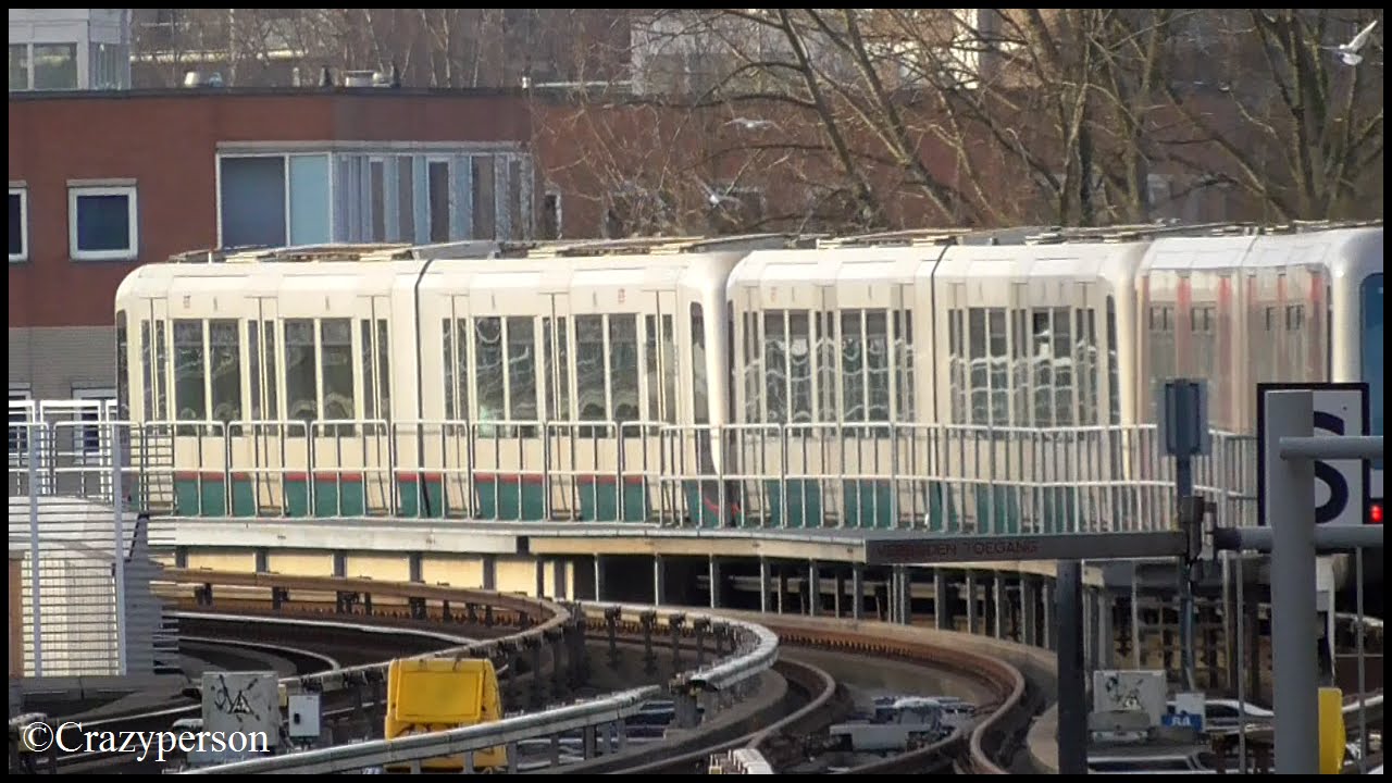 RET metro met originele + R-NET kleur, Tussenwater naar De Akkers